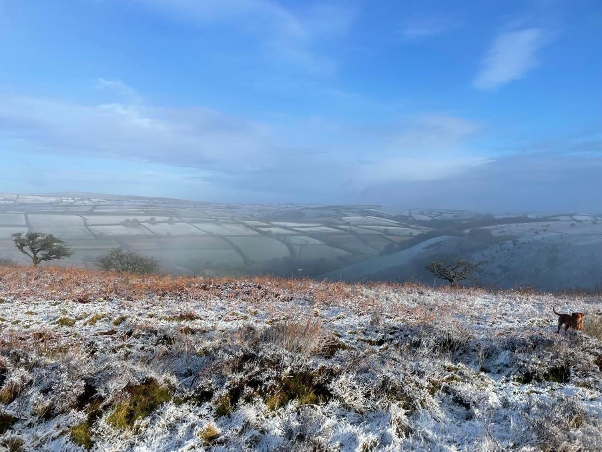 The Hayloft, Exmoor Bed and Breakfast Withypool Esterno foto